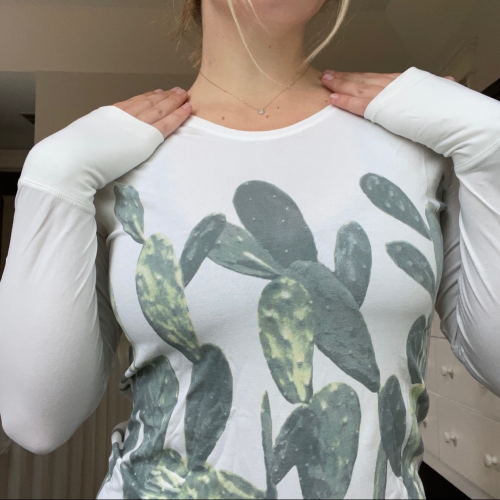 LULULEMON GRAPHIC LONG SLEEVE CACTUS PRINT